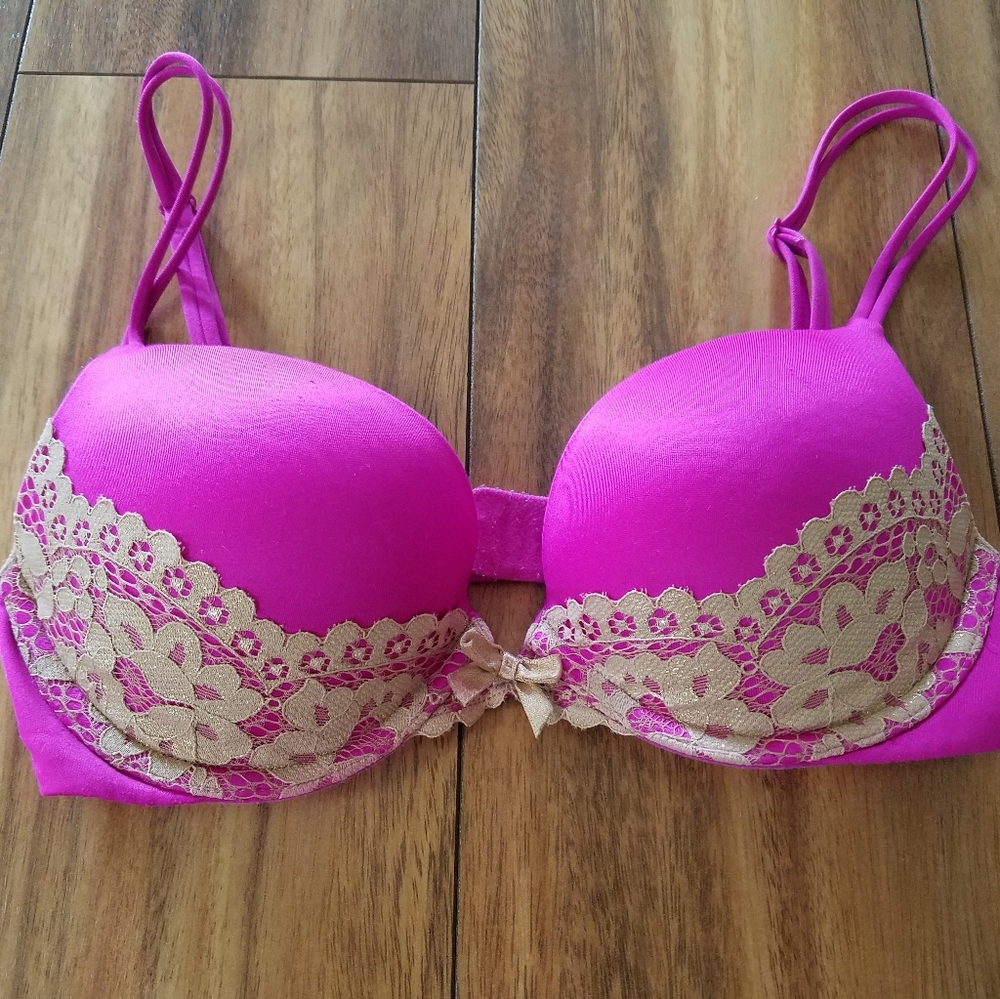 32C Victoria's Secret Very Sexy Push Up Bra